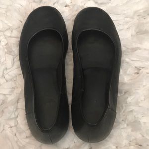 Clarks slip-on Size 9